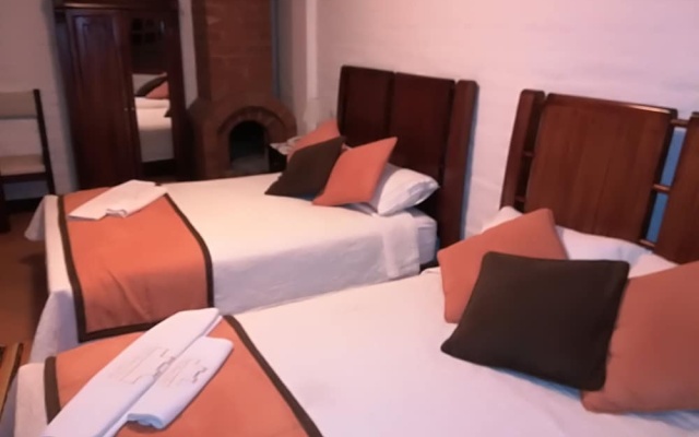 Imperio Real - Hosteria