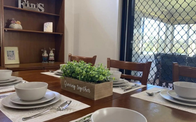 Sussex House Caravan Park