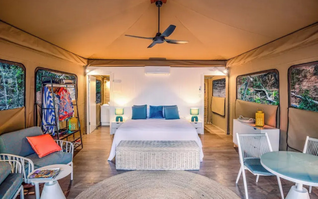 Magnetic Glamping