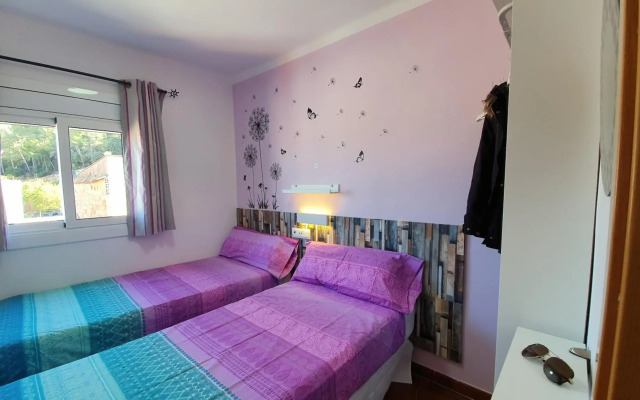 Atico con terraza y Barbacoa, junto linea Metro de BCN
