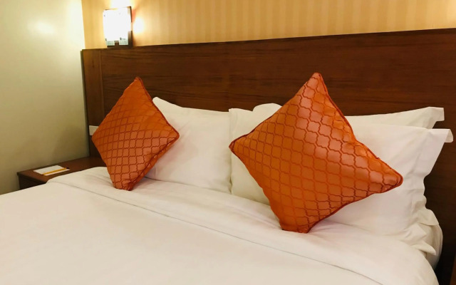 Coron Soleil Express Hotel
