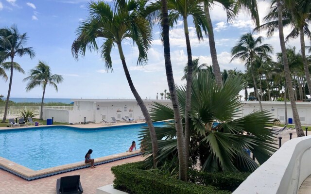 Casablanca by Suarez Condo Hotels