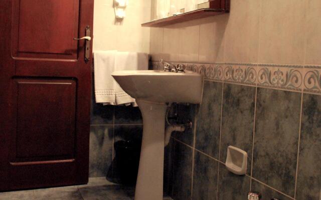 Hotel Leoncia