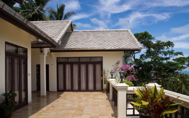 Jungle Emerald Rock Luxury Villa