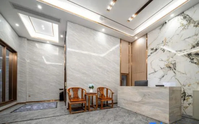 Zhirong Home Apartment  (Fuhua Road Dalang Plaza)