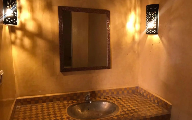 Safran flat with 2 large terraces Central Location