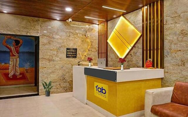 Fabhotel K H Bar And Rest