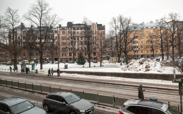 2ndhomes Cozy 1BR Apartment with Balcony