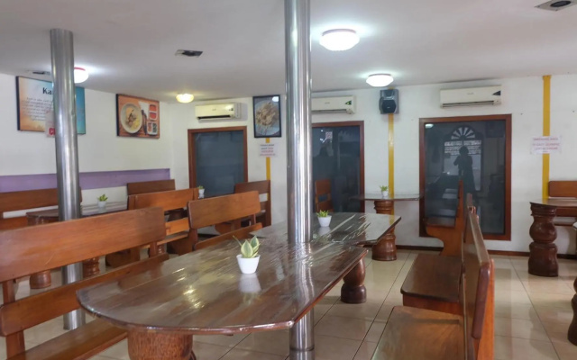 Hotel Olympic Semarang – Guest Rooms – Semarang