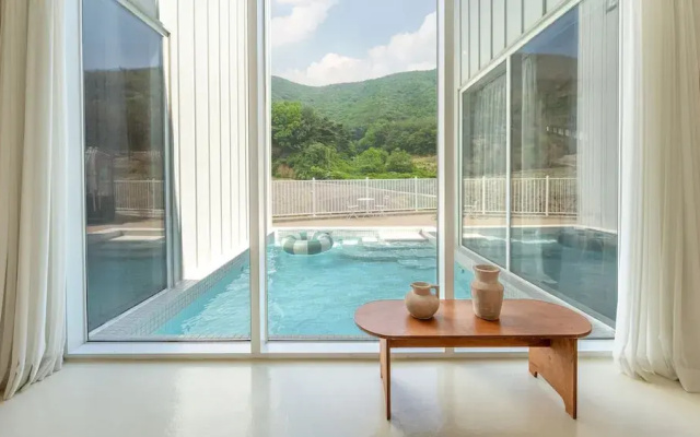 Laetari Pension, Gyeongju