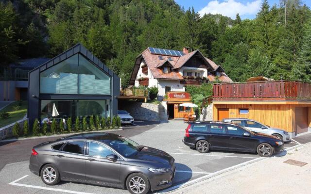 Vila Edelweiss Rooms&App Kranjska Gora