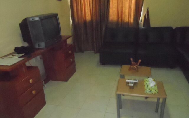 Sir Max Hotel