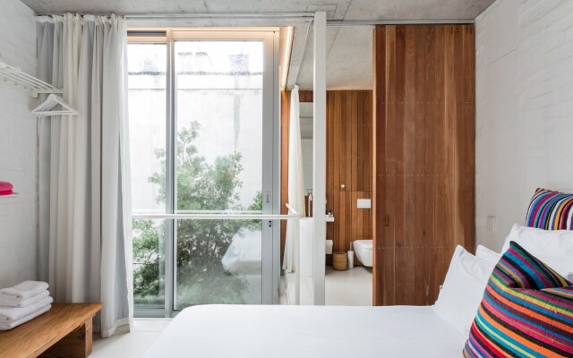 Rooftop Pool | Views | 24h power