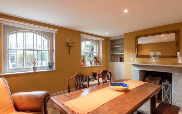 3 Bedroom 19th Century Georgian Townhouse