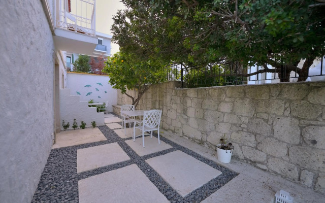 Peremere Alacati Hotel