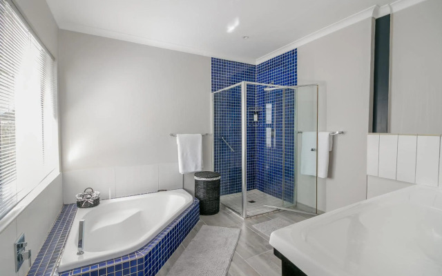 Pezula Ocean & Valley Views