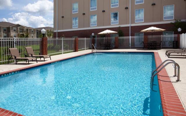 Holiday Inn Express & Suites Baton Rouge East, an IHG Hotel