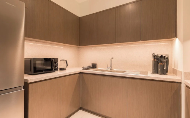 Spacious Elegant 3BR Urban Retreat