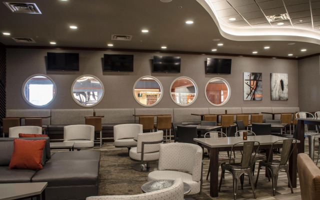 Holiday Inn Fargo by IHG