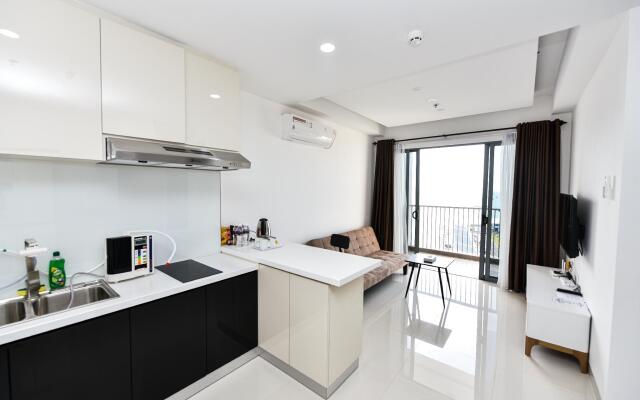 LOVINA 17-11 at Harbour Bay Residences