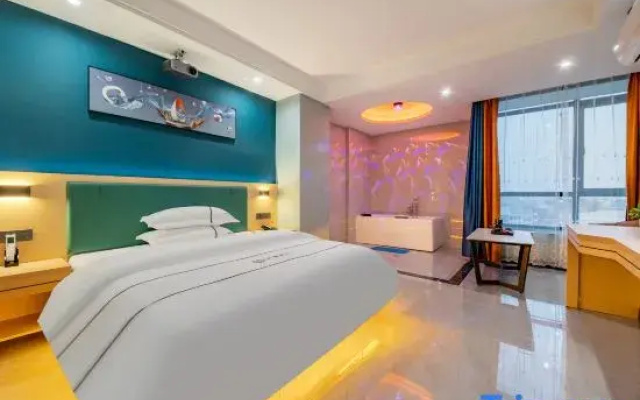 Qingfeng Zhixiang Boutique Stay (Gurao Hexin Plaza)