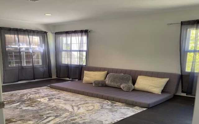 3Bd Beverly Hills Home