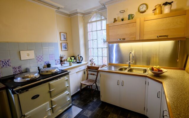 Charming 2-bed House Near Westlinton, Carlisle