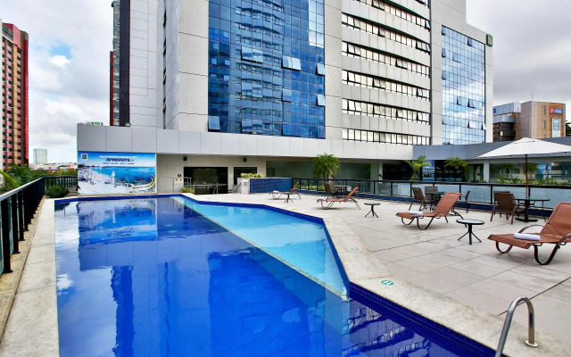 Quality Hotel & Suites São Salvador