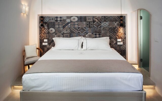 Antithesis Apartments