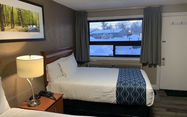 Champlain Motor Inn