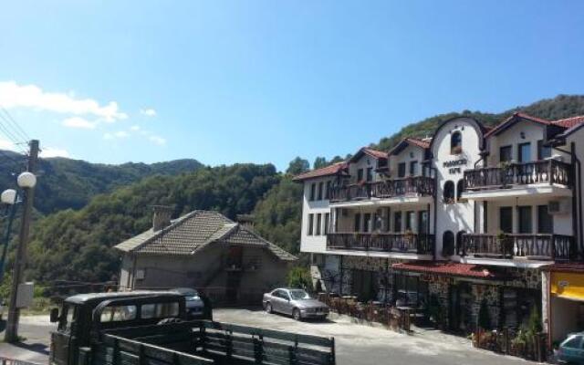 Rodopsko Katche