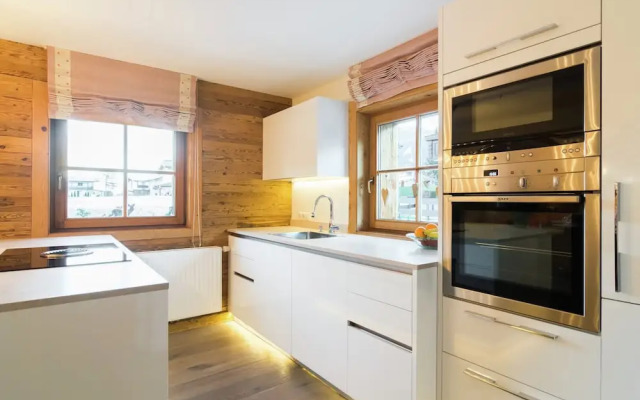 Detached Holiday Home in Ellmau Near the Ski Lift