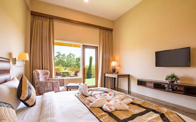 The Lalita Grand
