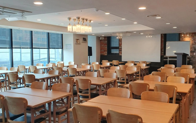 Cs Premier Hotel
