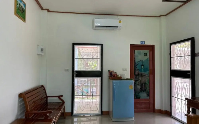 Suksaby khaoyai