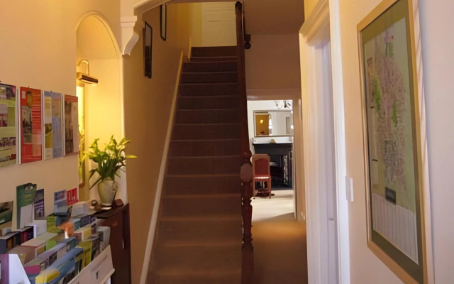 Hillside Bed & Breakfast