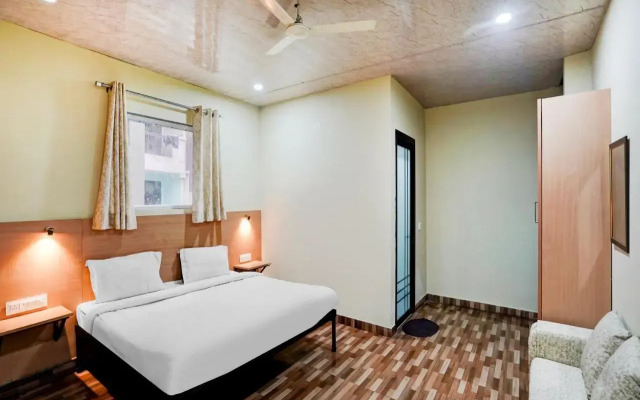 OYO Flagship 80461 R K Residency