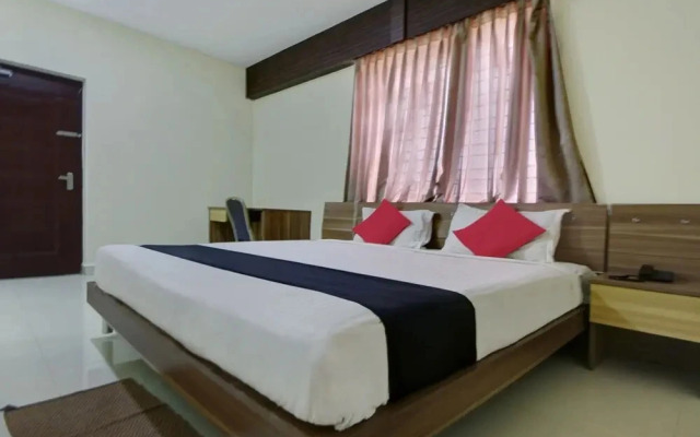 Nakshatra Comforts by OYO Rooms