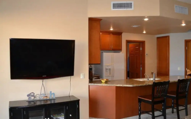 Las Palomas Opalo 902 Apartment 2