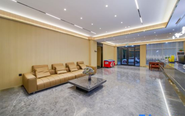 GELI Hotel (Linyi Pingyi Yinhua Road)