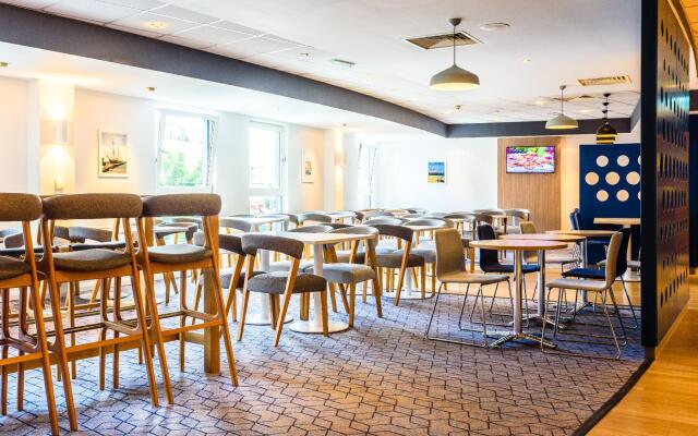 Holiday Inn Express Portsmouth - Gunwharf Quays by IHG