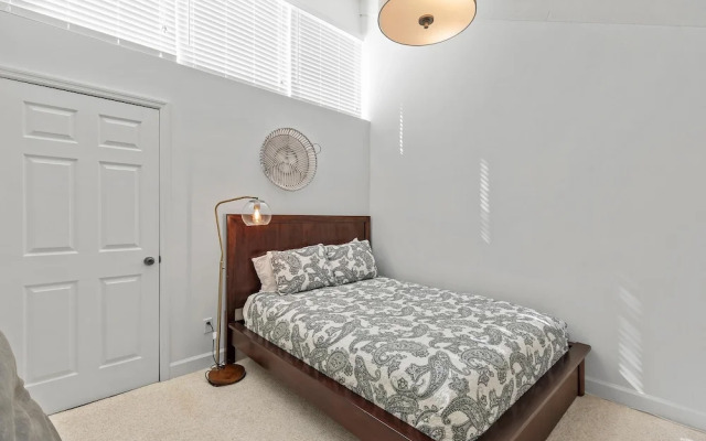 Sea Winds Condominiums C