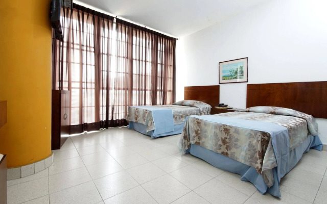 Hotel Royal Plaza