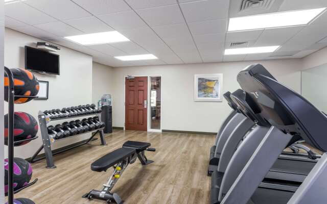 Hawthorn Extended Stay by Wyndham Naples