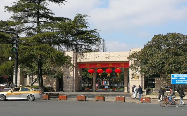 Hangzhou Xihu Qinghe Hostel