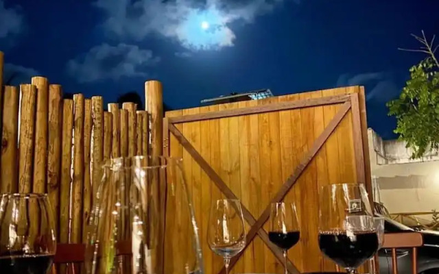 Charmosa Casa a 50m da Praia do Marceneiro