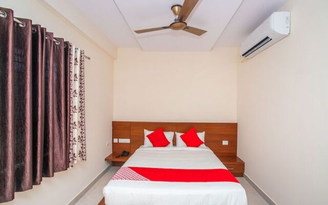 Oyo 18836 Orchid Suites