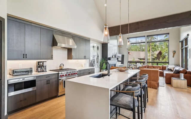 Chateau Breck 4 Bedroom Townhouse