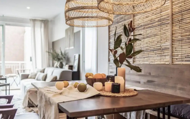 Boma - 2 Bedrooms and Terrace in Recoletos