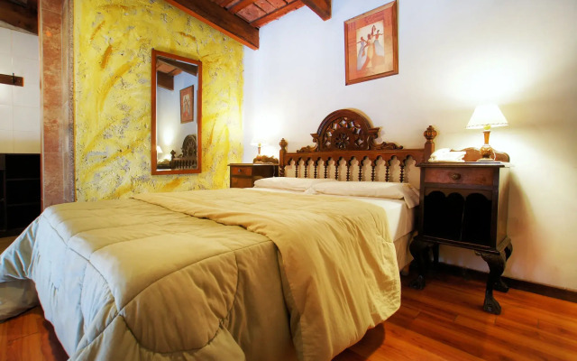 La Fresque Hotel
